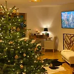 Charmantes Garten-apartment: Erholung Im Chiemgau *